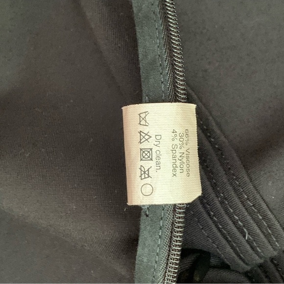 Madewell Silhouette Black Skirt Pleated Raw Hem Size Extra Small - Picture 10 of 14